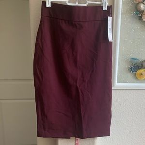 NWT Antonio Melani Maroon Skirt Size 4